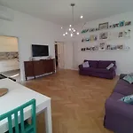 Spacious Apartment In The Heart Of The City